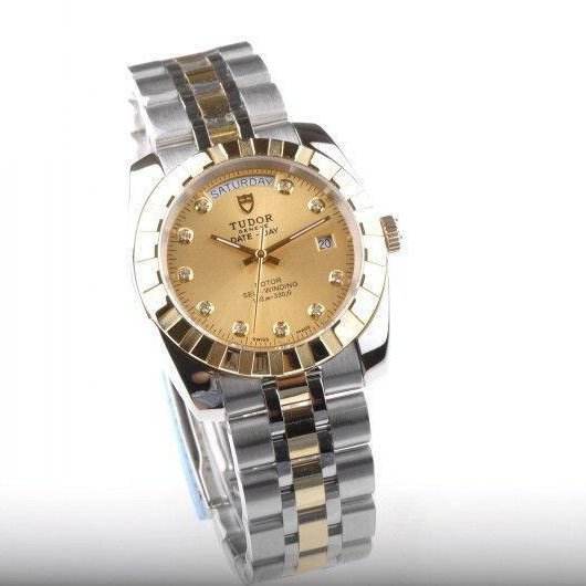 帝舵星期日曆系列23013-62113金色 頂級複刻版本