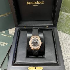 愛彼皇家橡樹系列型號67601女士石英腕表