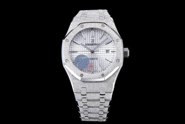 N8廠Ap皇家橡樹系列霜金腕表機芯：明珠改3120