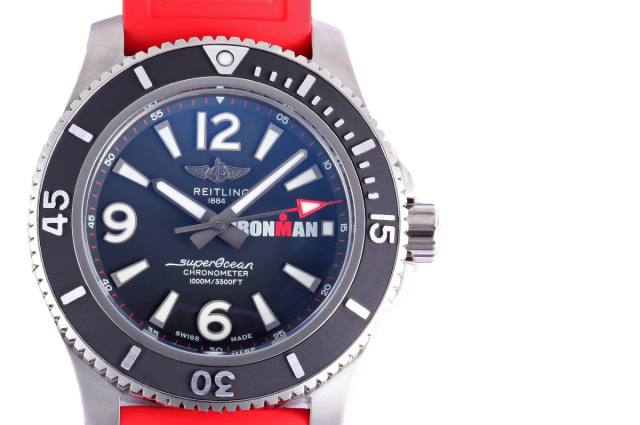 百年靈超級海洋系列機芯：海鷗TOP級2824--