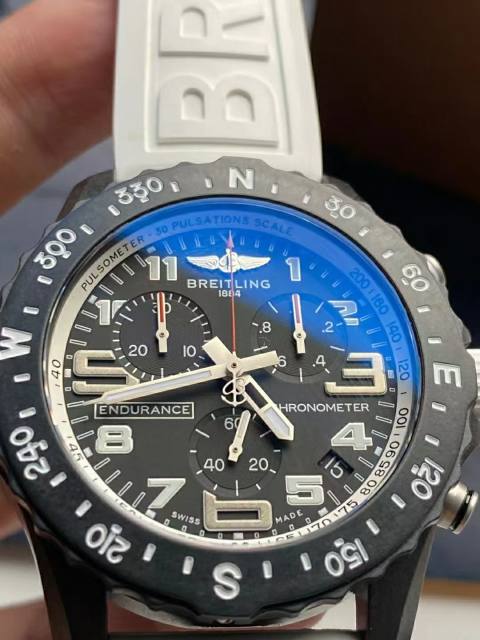 百年靈ENDURANCE PRO專業耐力系列三眼六針計時男女同款腕表