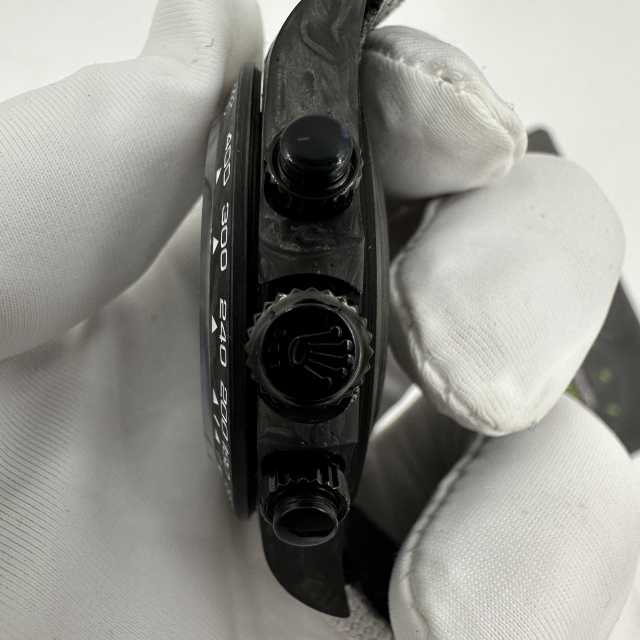 DIW廠香港高仿勞力士地通拿碳纖維4130機芯