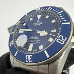 ZF廠帝舵領潛型系列25600TB藍色戰斧42mm