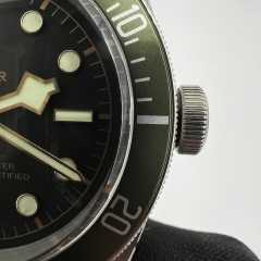 ZF廠帝舵碧彎系列M79230G橄欖綠41mm