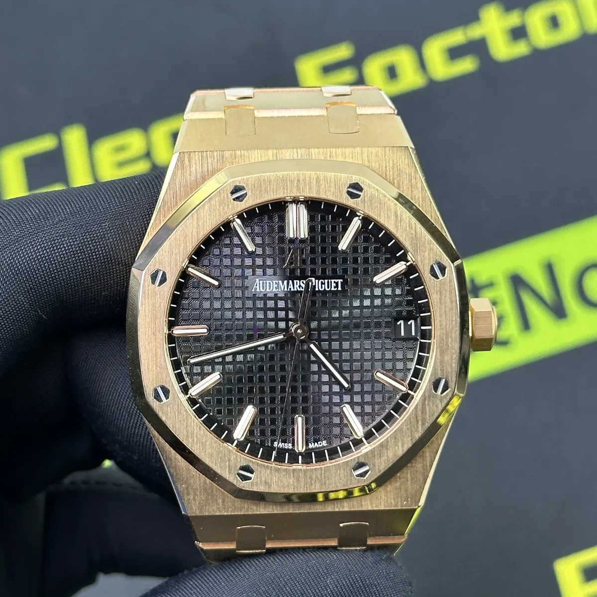 AP Royal Oak 15500 black dial Grande Tapisserie macro 15500 黑盤格紋特寫