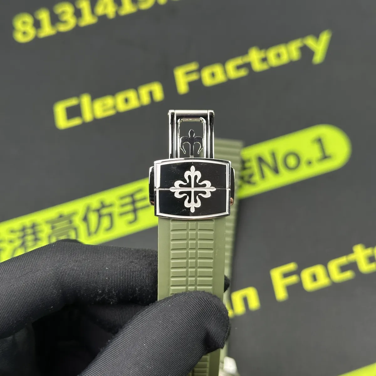 高仿百達翡麗5168G綠手雷摺疊扣十字徽章實拍 Clean Factory 8131419.COM
