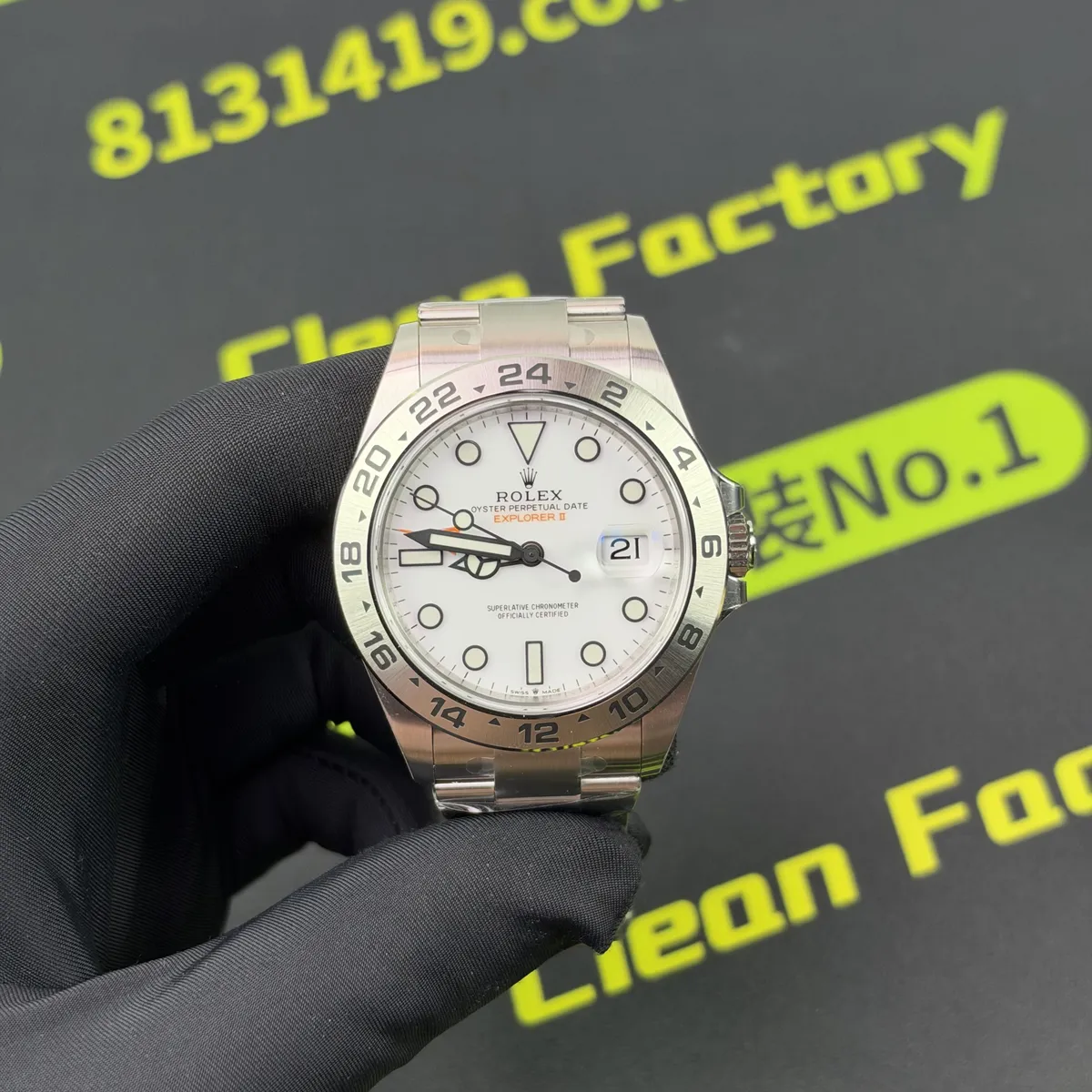 VS廠探二m226570-0001白面手持正面實拍 Clean Factory 8131419.COM