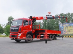 6x412Tストレートブーム付き12トン貨物トラッククレーンDongfengKinland伸縮式ブームクレーントラック