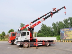 Camion DONGFENG avec grue à flèche immobile de 8 tonnes