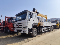 6X4 SINOTRUK HOWO Truck Mounted With Shenbai 12Ton 4 Section Arms Telescopic Boom Crane RHD Heavy Duty