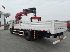 DongFeng Lorry Truck Mounted 8Ton Crane 4 Folding Boom Lifting Arm Crane 4*2 Medium Duty Truck