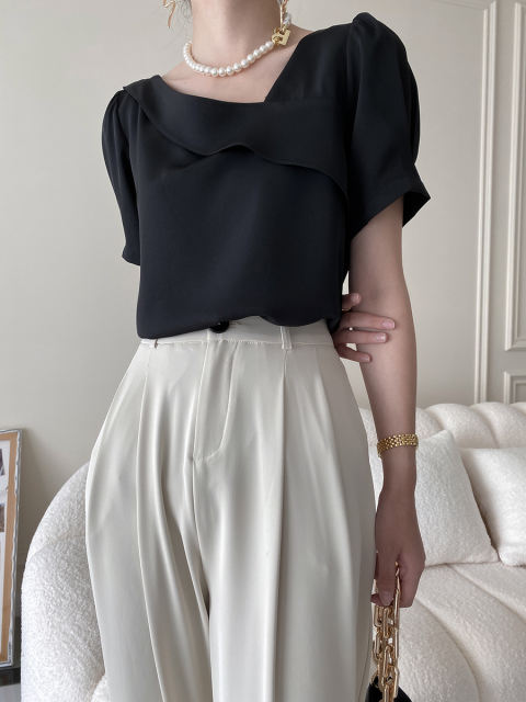 Airy loose puff sleeve t-shirt