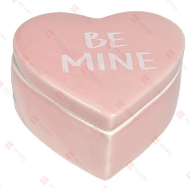 PORCELAIN CANDY HEARTS BOX WIHT DECAL