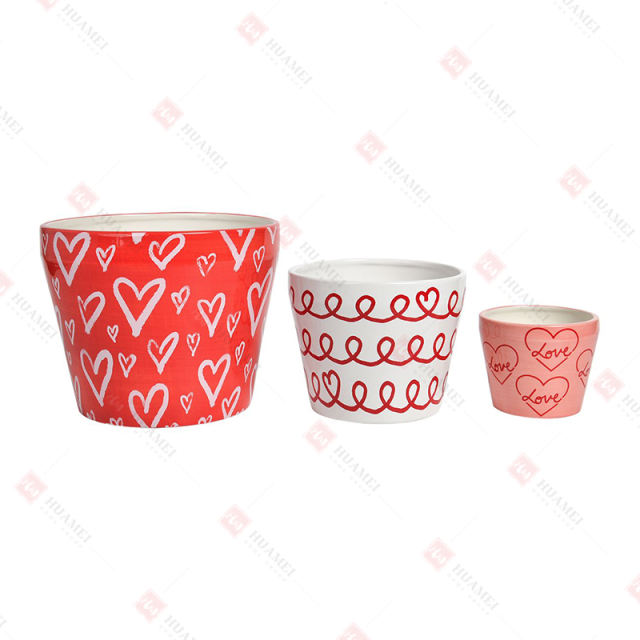 SET/3 DOLOMITE PLANTERS WITHSET/3 DOLOMITE PLANTERS WITH
VALENTINE THEME DECAL