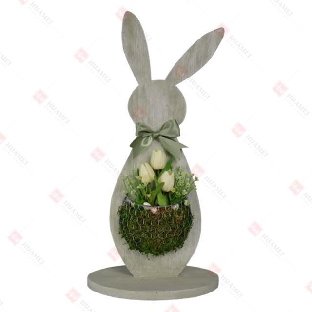 WOOD BUNNY WITH 
WIRE PLANT HOLDER AND ARTIFICIAL FLOWER