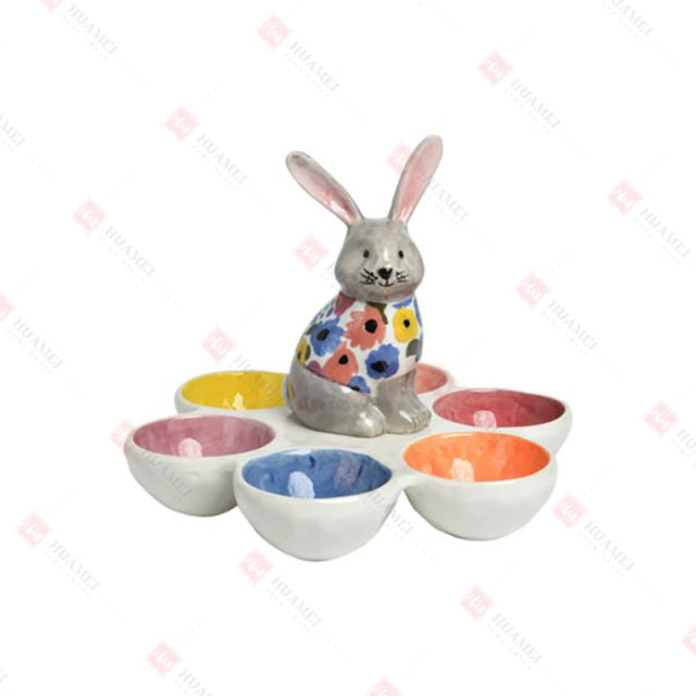 DOLOMITE BUNNY WITH FLOWER DECAL EGGTRAY