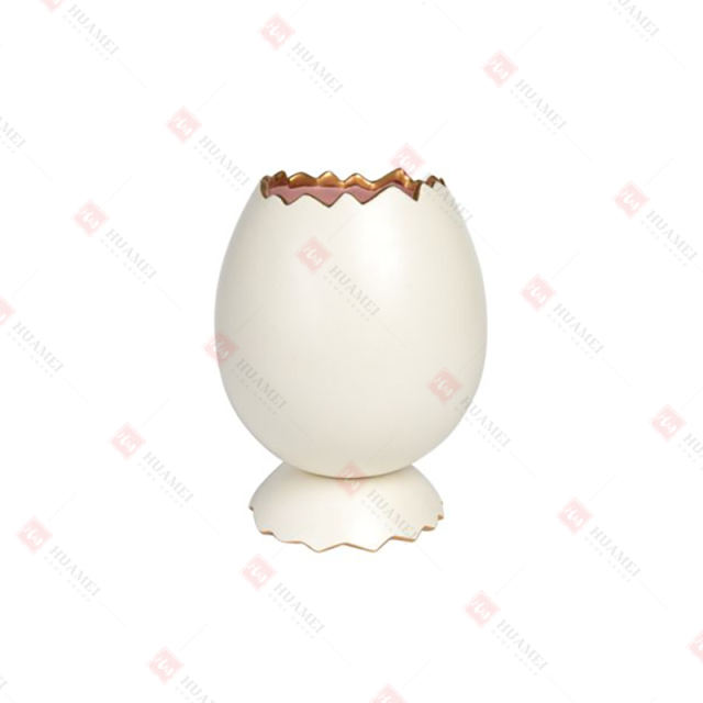 DOLOMITE EGG SHAPE VASE
