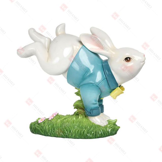 RESIN HOPPING BUNNY