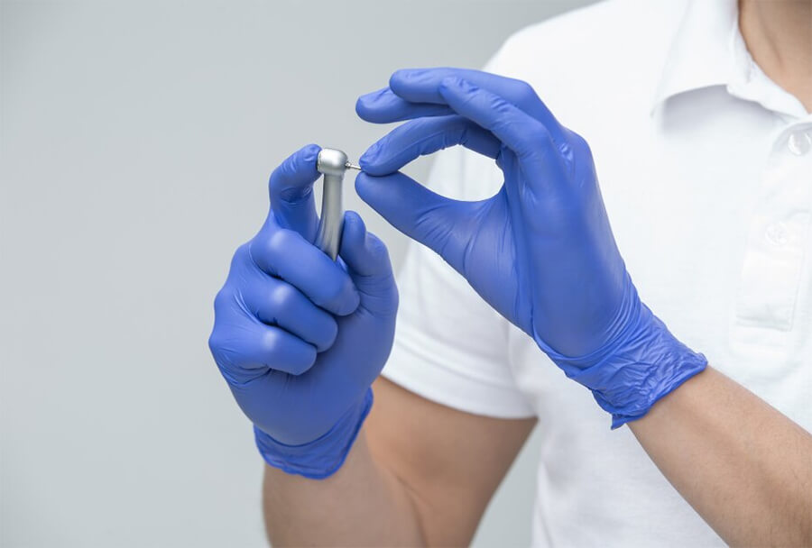 When Cleaning a Dental Handpiece It Is Important to Follow These Key Steps