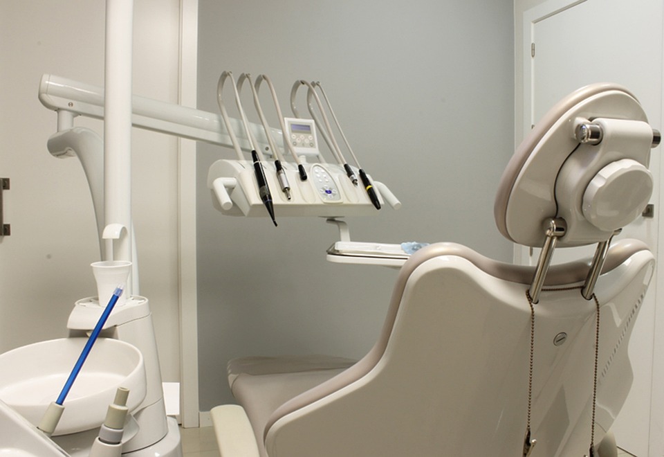 How to Identify Signs That Your Dental Handpiece Needs Repair or Replacement