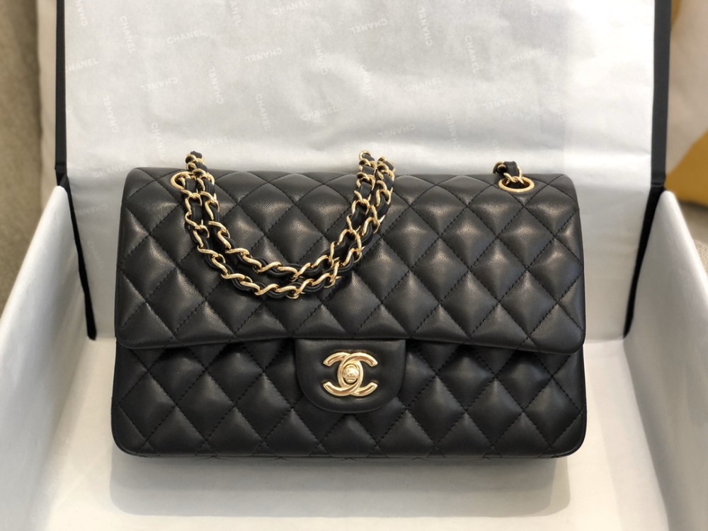 CHANEL Classic CF lambskin25，Boutique