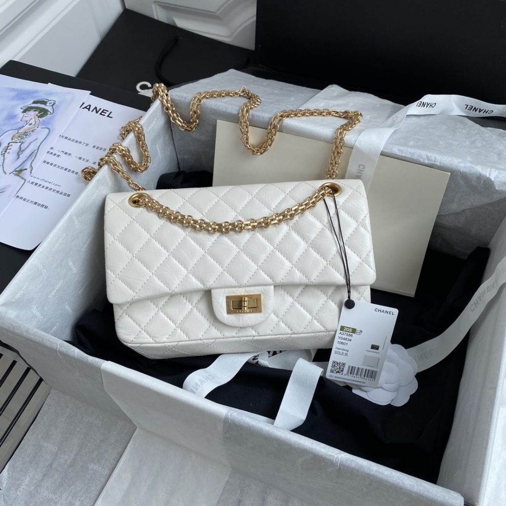 CHANEL Tire leather replica255,Boutique