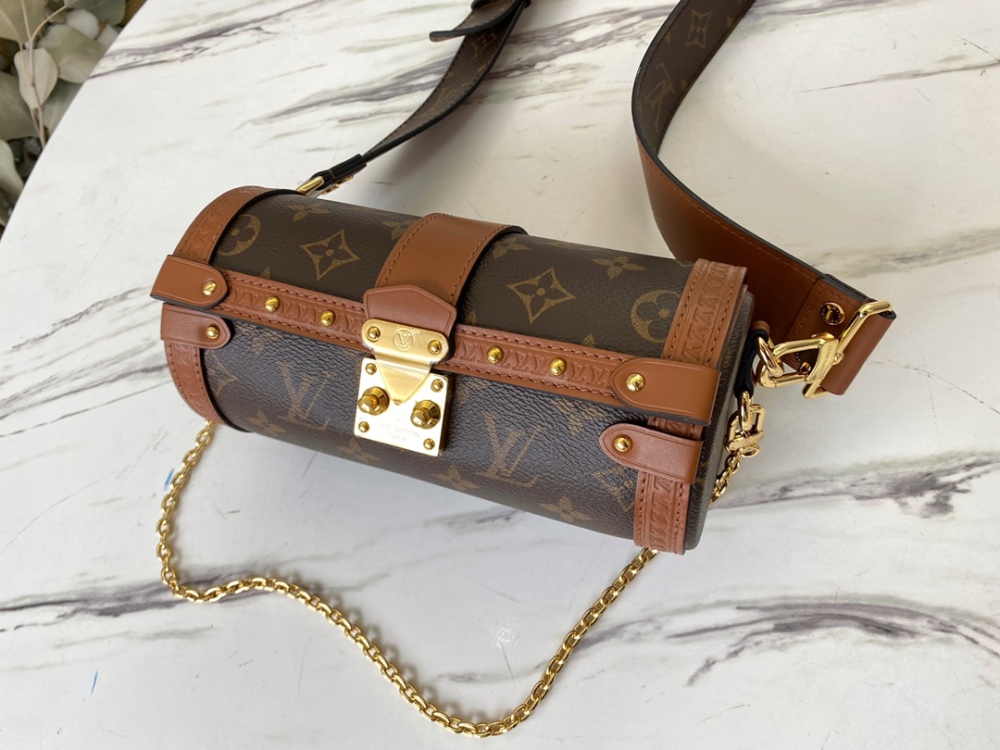 Louis Vuitton PAPILLON TRUNK  mirror boutique