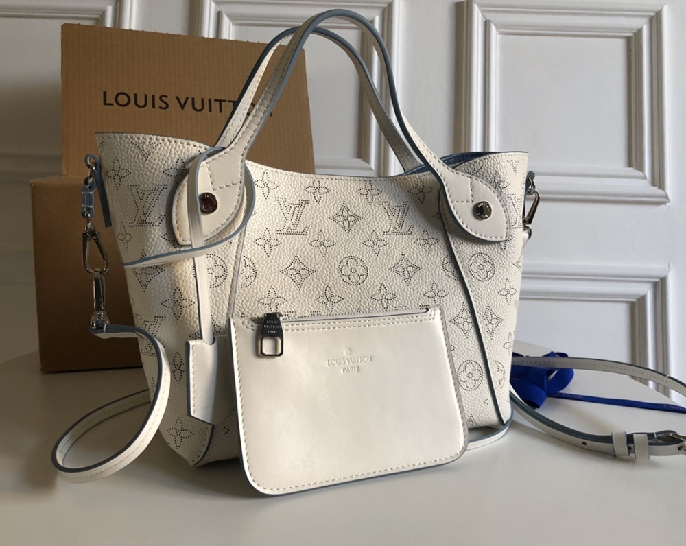 Louis Vuitton Skeletonized cowhide，HINA PM mirror Boutique