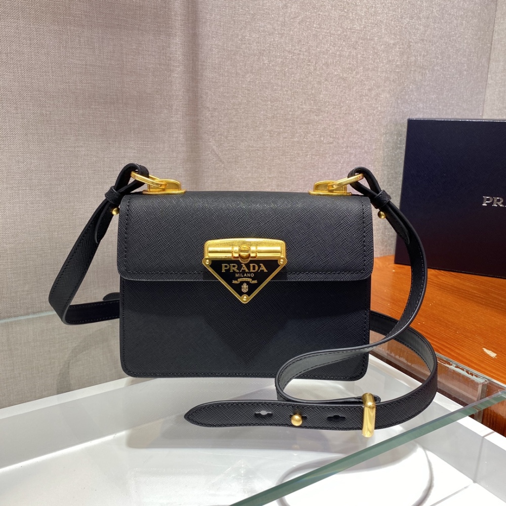 Prada shoulder bag boutique