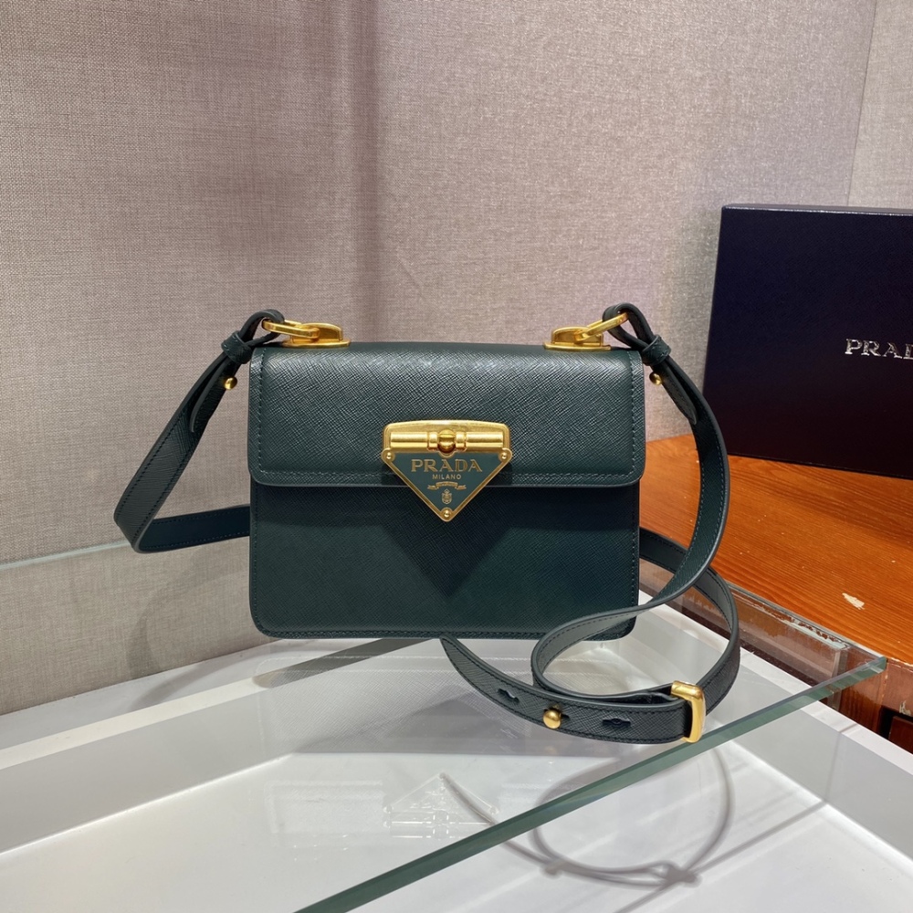 Prada shoulder bag boutique