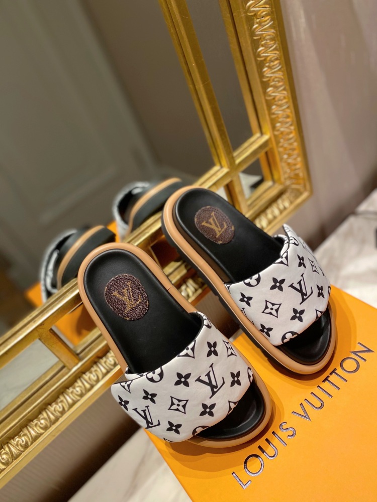 LV Thick-soled slippers couple models4.5cm