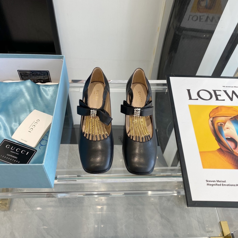GUCCI small leather shoes
