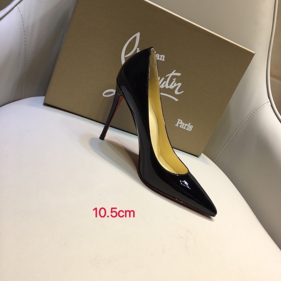 CL Red soled shoes