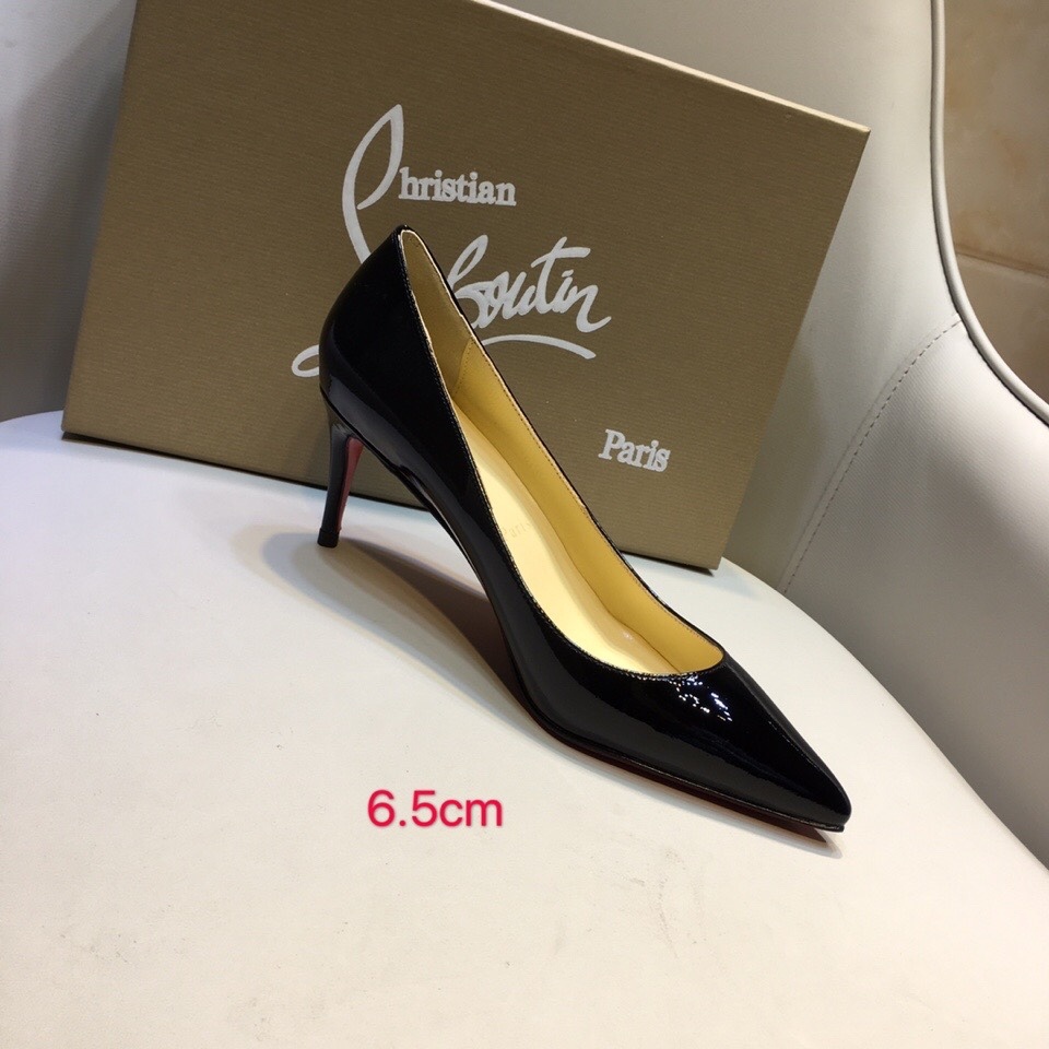 CL Red soled shoes