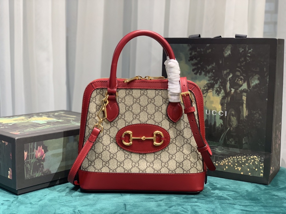 Gucci shell bag boutique