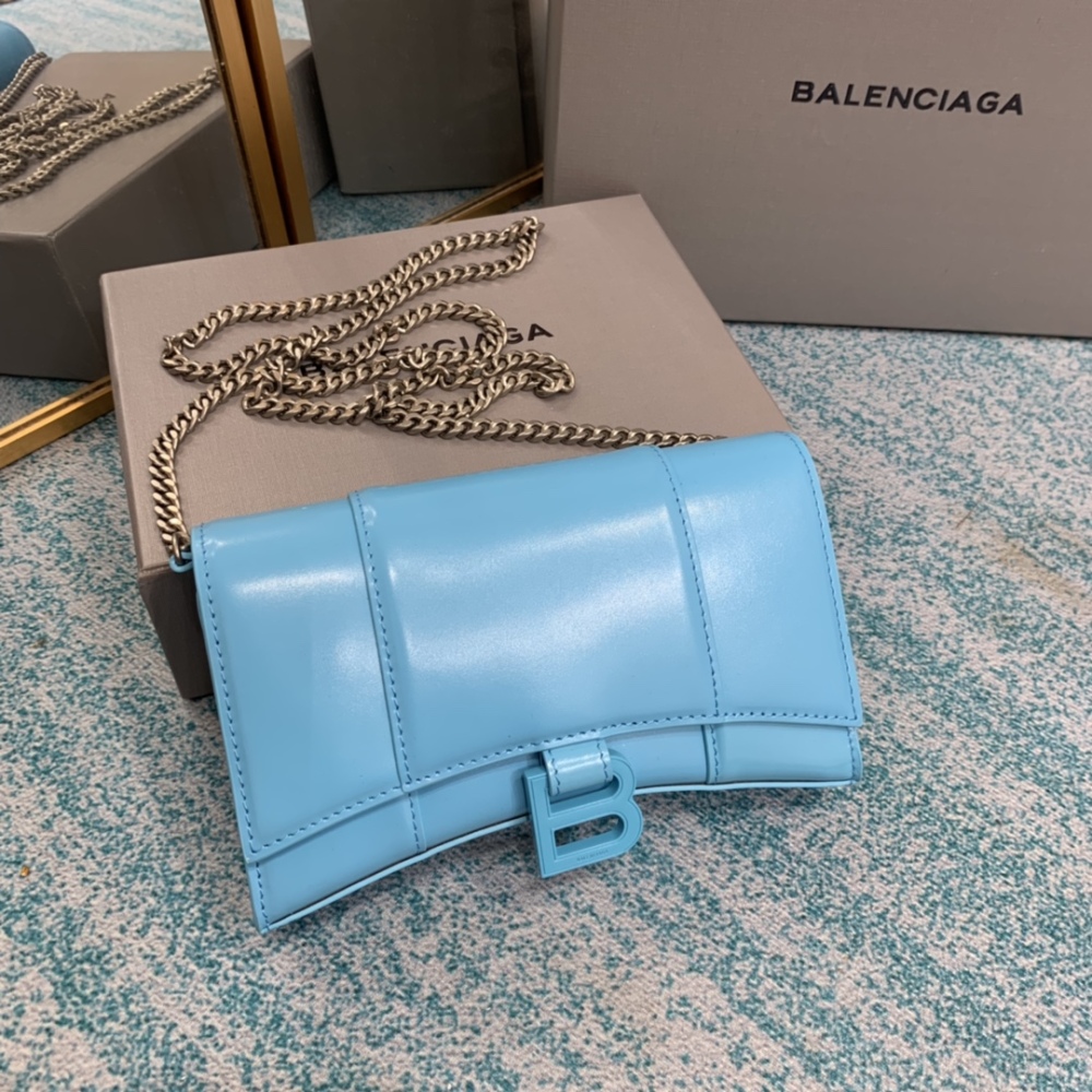 BALENCIAGA Hourglass chain bag boutique