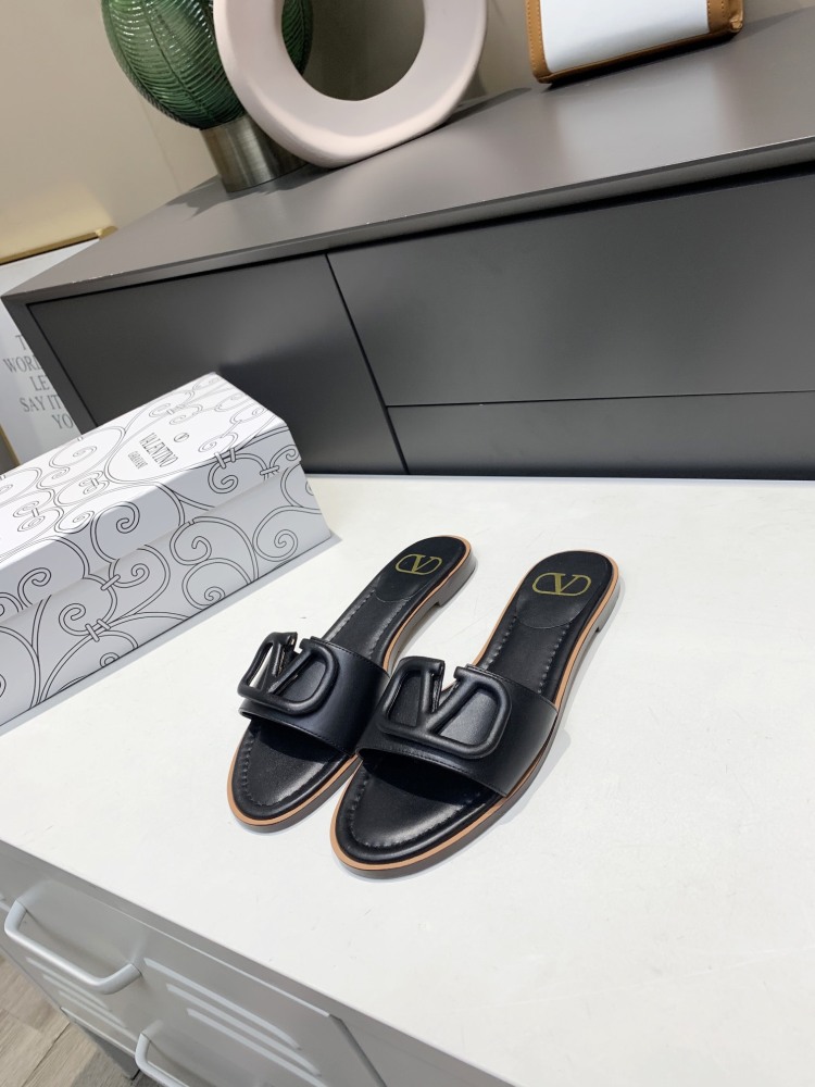 VT Slippers