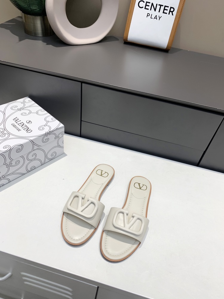 VT Slippers