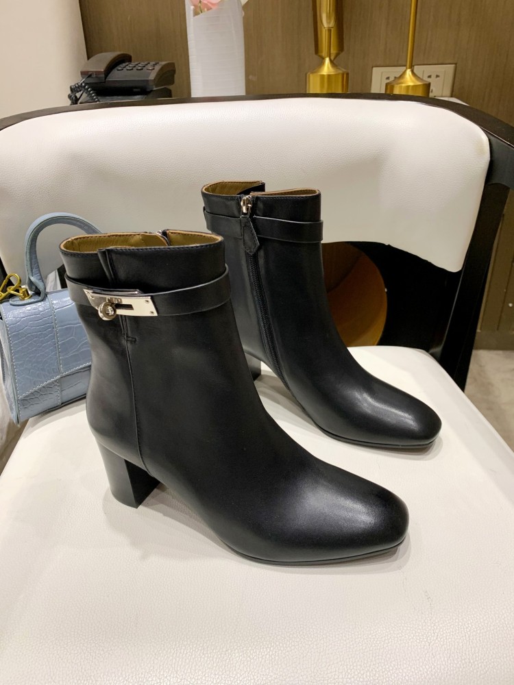 H Chunky Heeled Short Boots