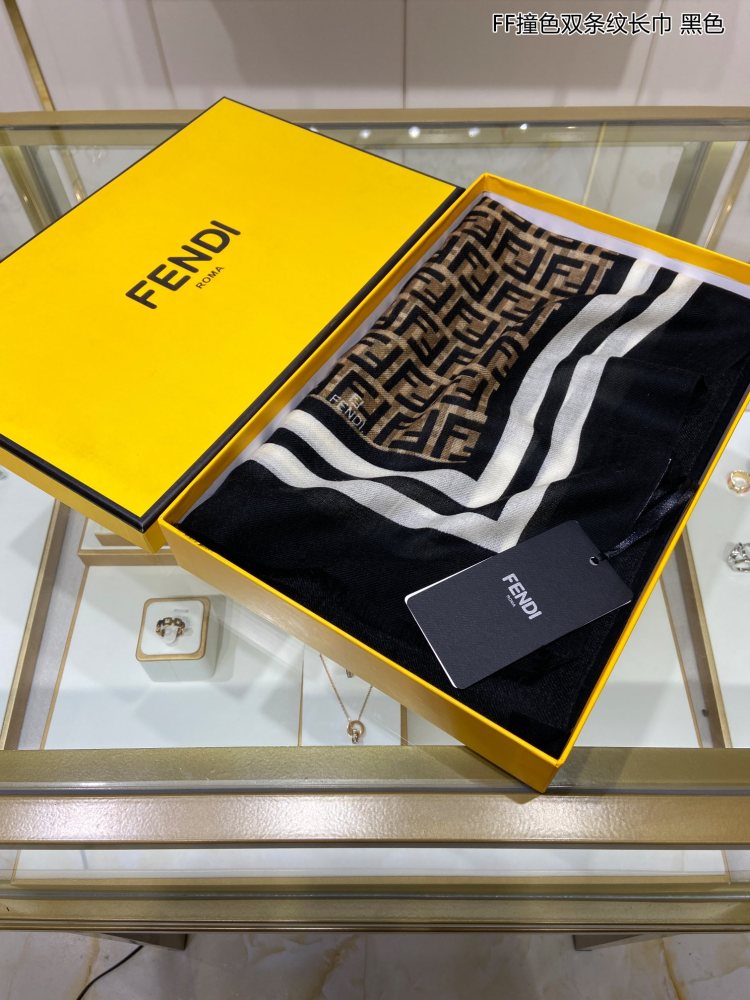 FENDI Sciarpa di pashmina