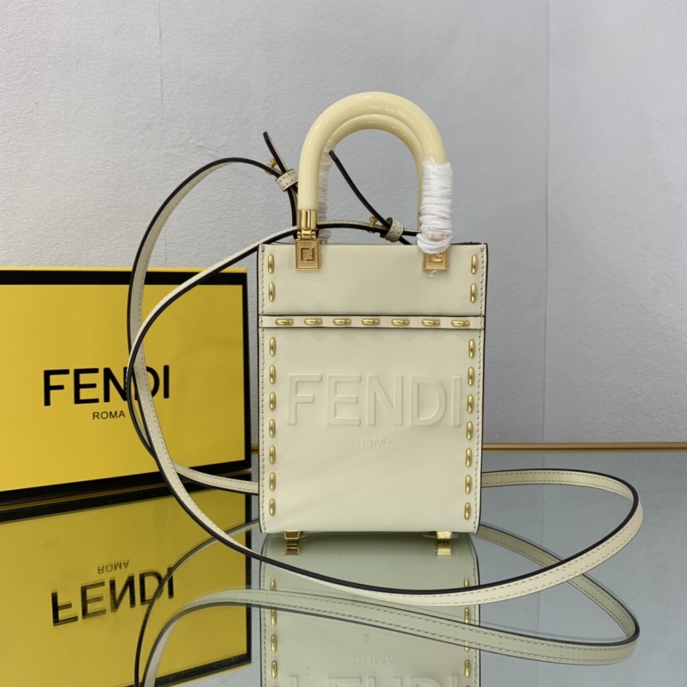 Fendi tortoiseshell bag boutique
