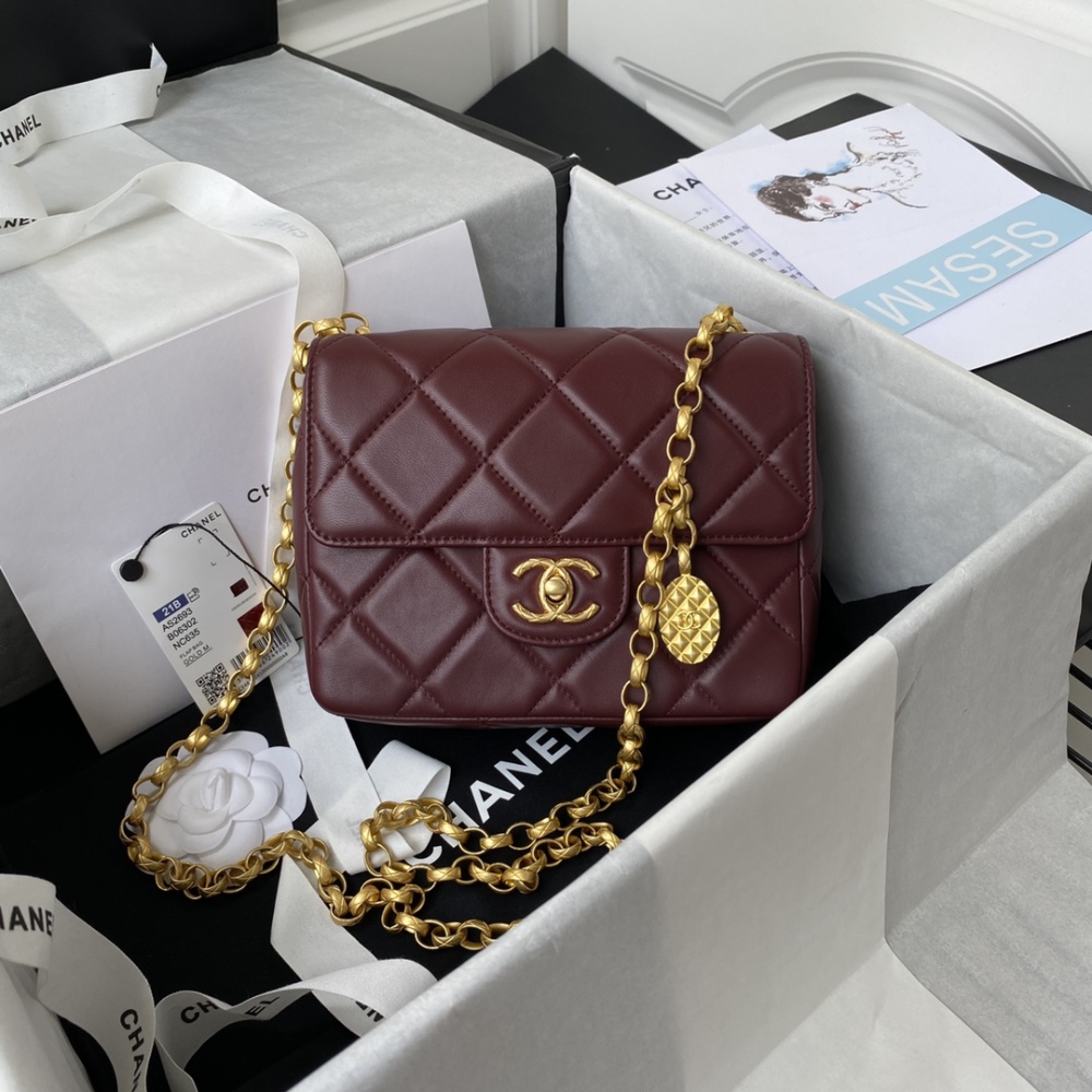 Chanel 21K vintage chain gold coin square fatty boutique