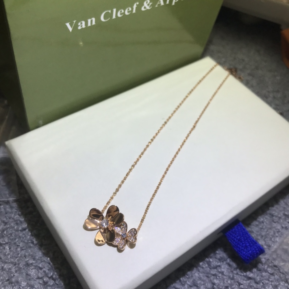 VCA Triple Flower Necklace