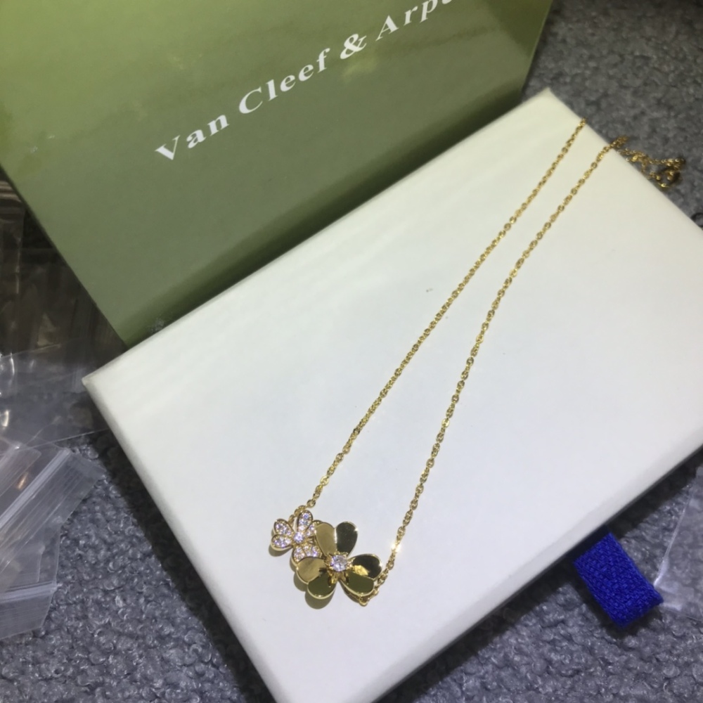 VCA Triple Flower Necklace