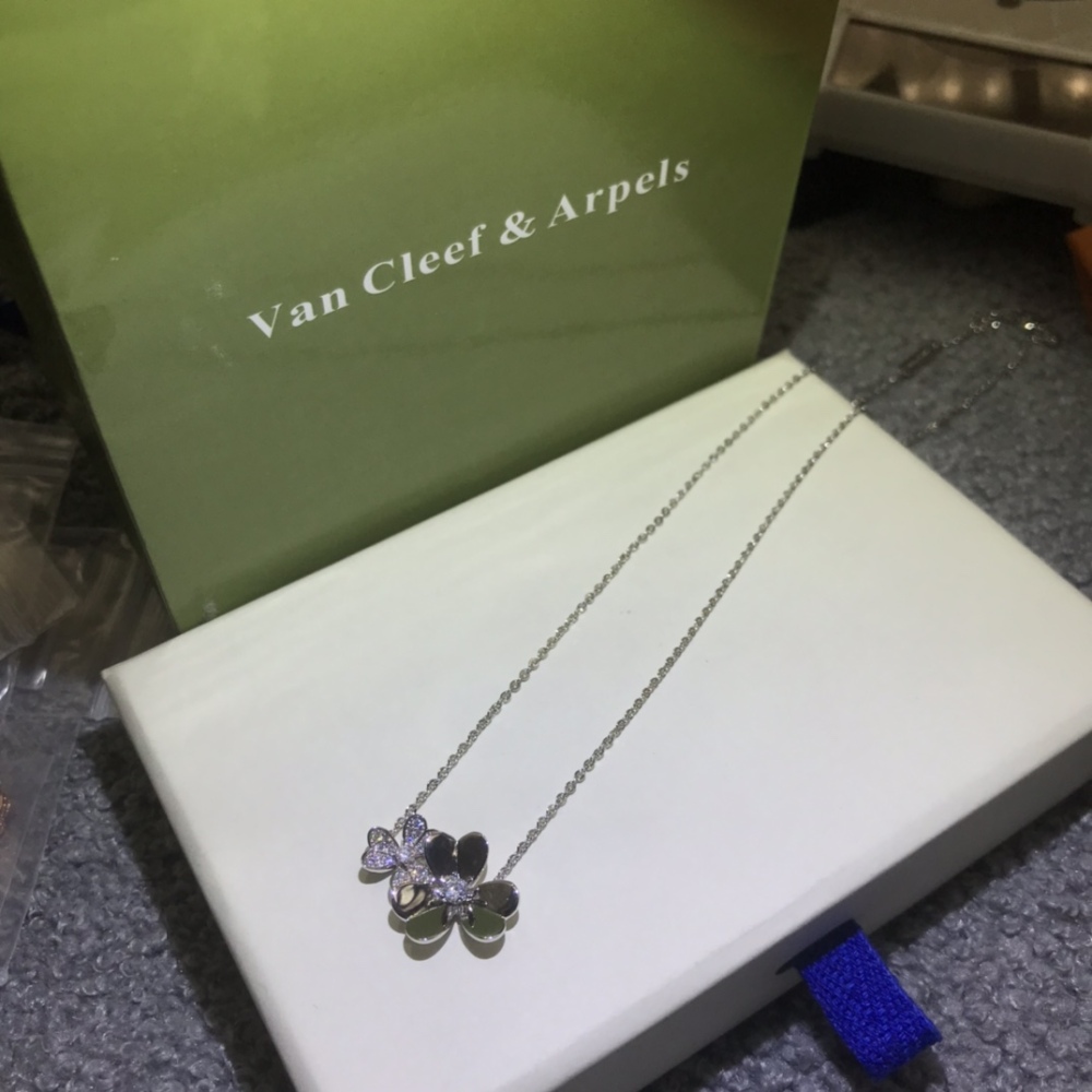 VCA Triple Flower Necklace