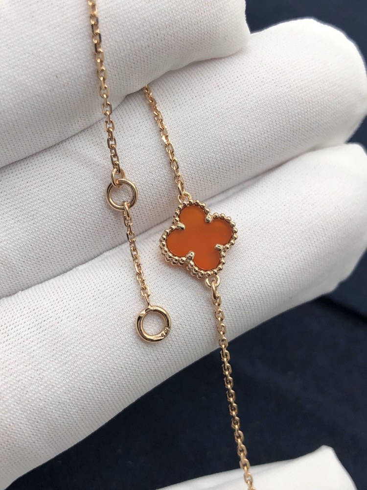 VCA bracelet