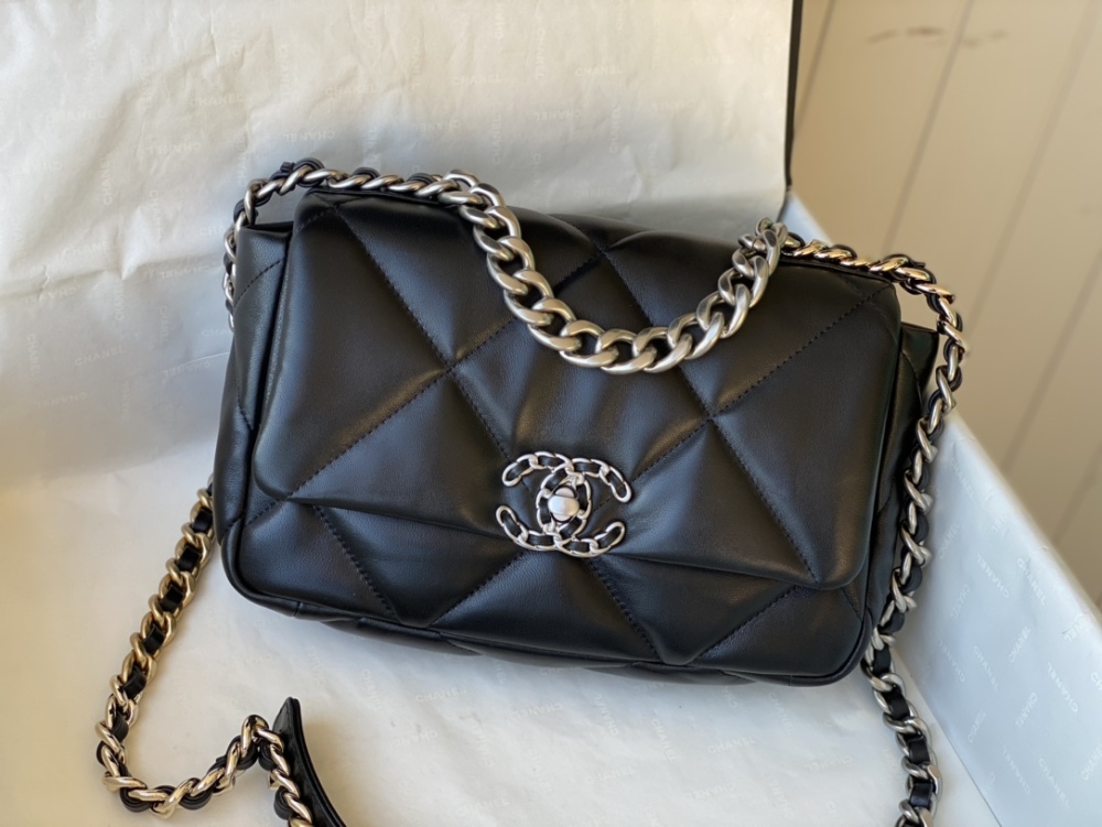 Chanel large diamond check tofu bag boutique