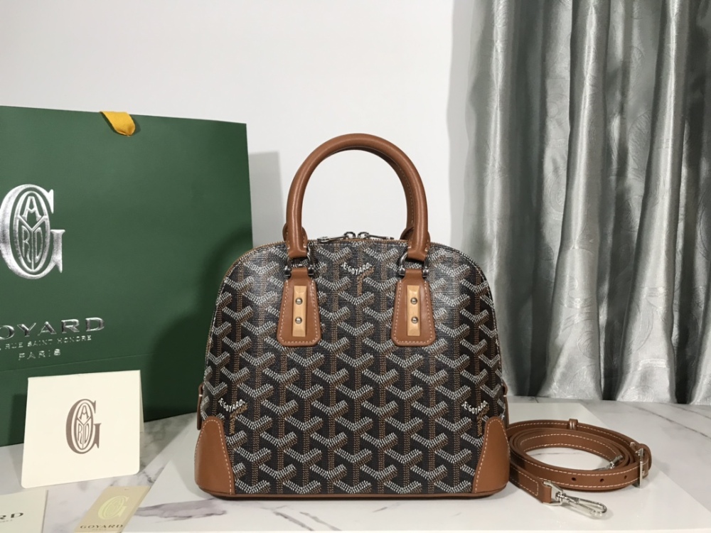 Goya shell bag boutique