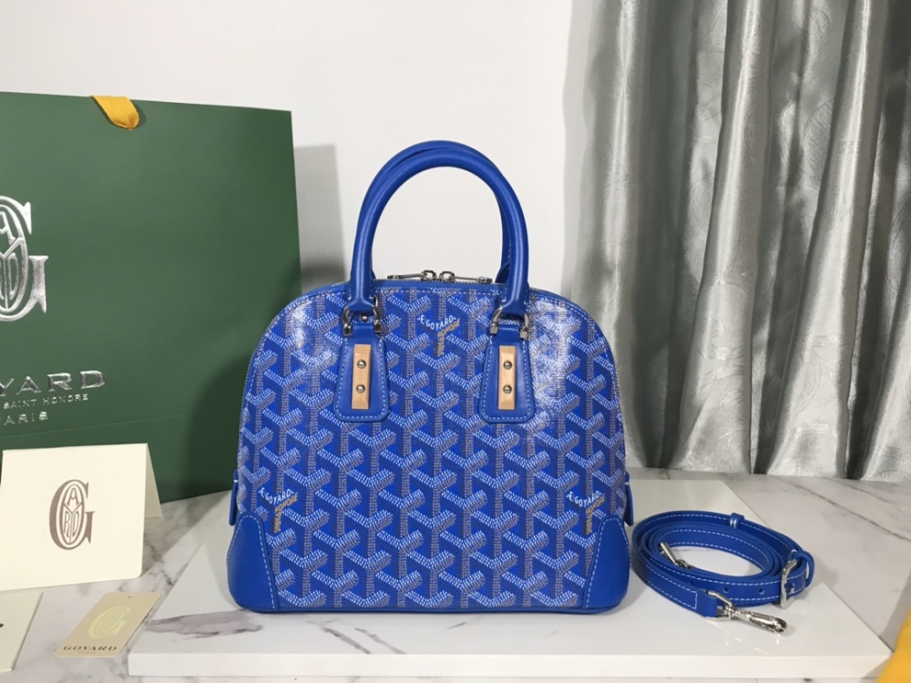 Goya shell bag boutique
