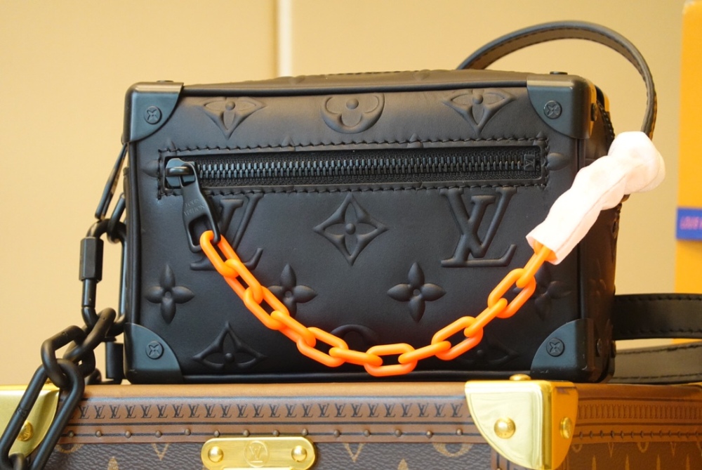 LV embossed pattern box package boutique